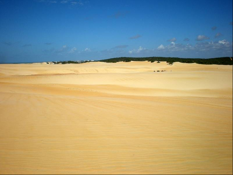 As dunas de Natal atraem muitos visitantes. A capital do Rio Grande do Norte 